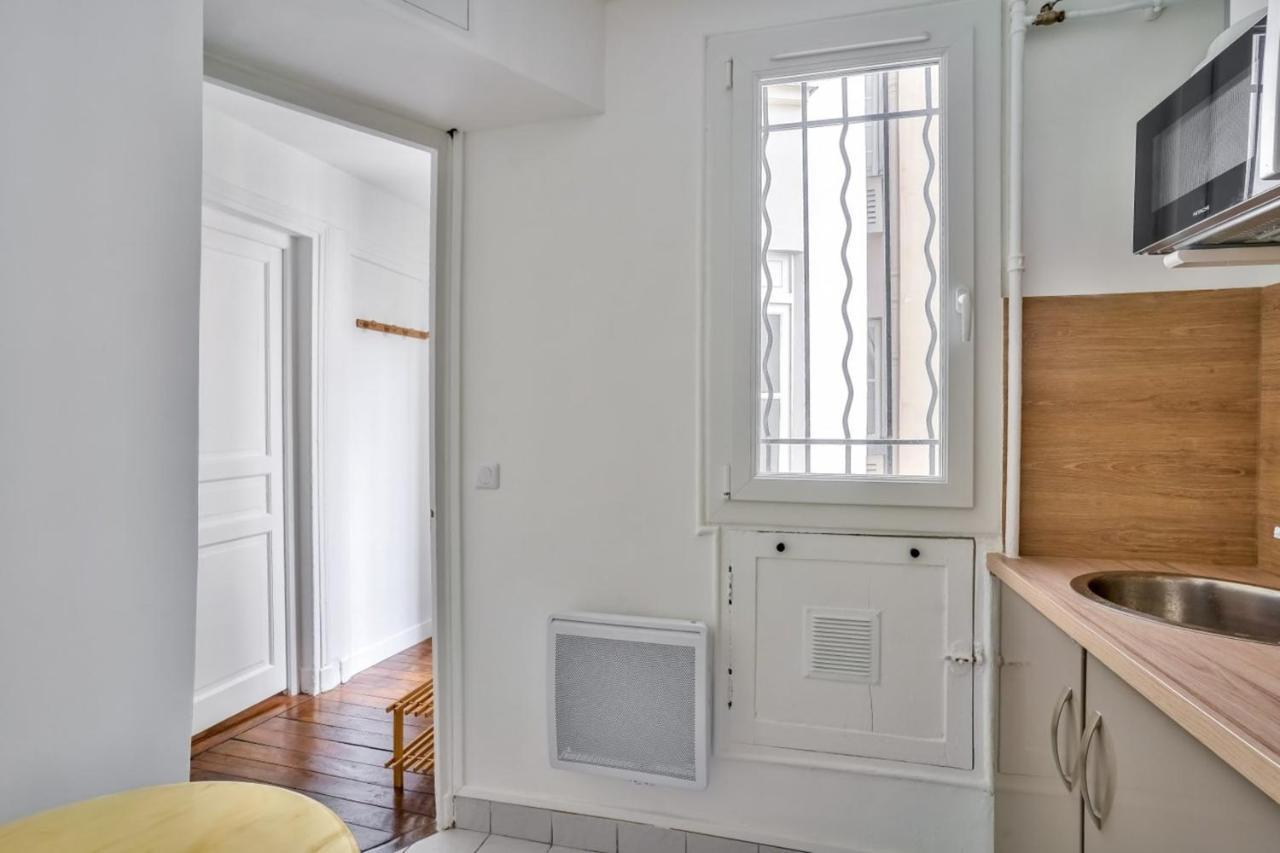 Cosy And Bright Apartment Located In Paris 18 Ngoại thất bức ảnh
