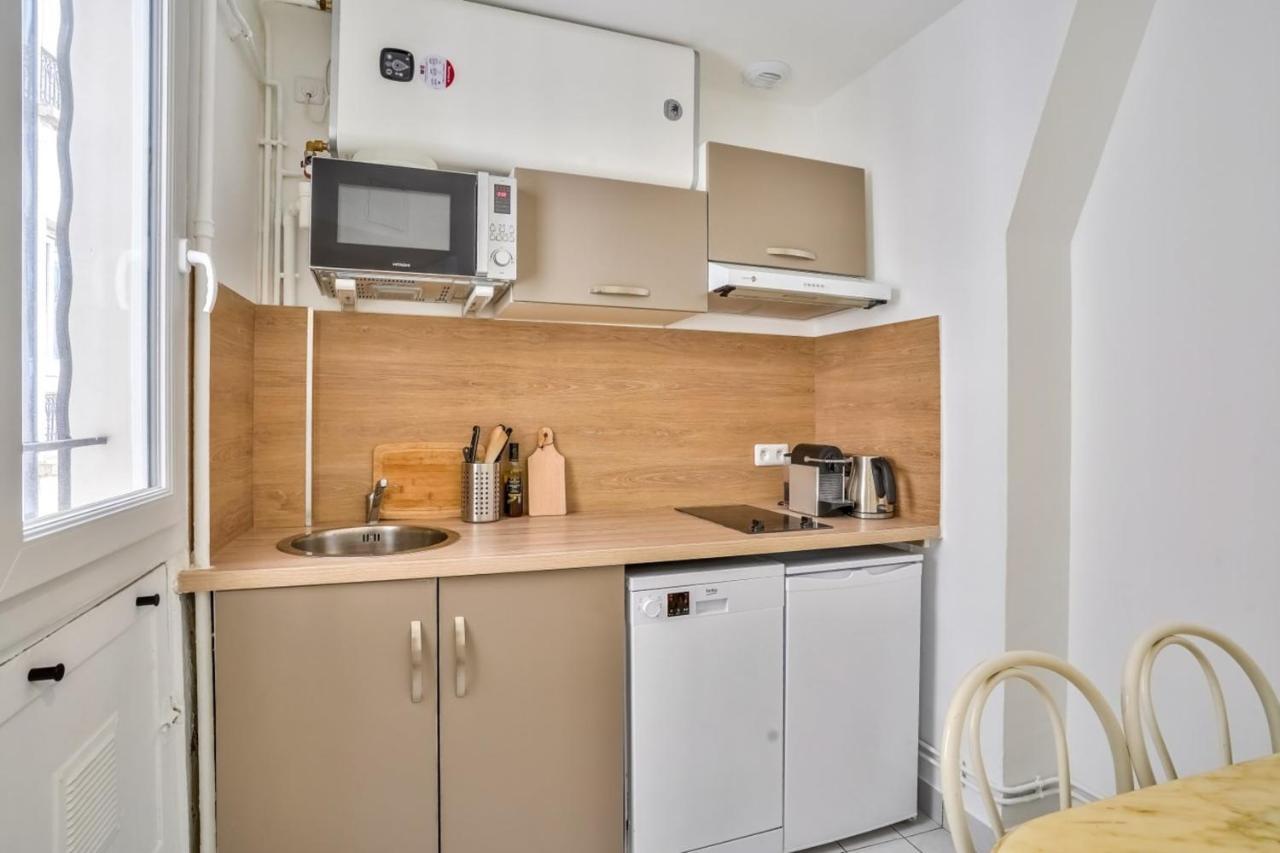 Cosy And Bright Apartment Located In Paris 18 Ngoại thất bức ảnh